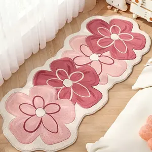 1pc Cream Style Bedroom Decoration Bedside Rug Sweet Floral Living Room Bay Window Plush Carpet Ins Style Cloakroom Purple Carpet Irregular Shape Fluffy Soft Home Sofa Long Non-slip Mat Floral Area Rug Floral Shaped Rug Home Decorative Rugs