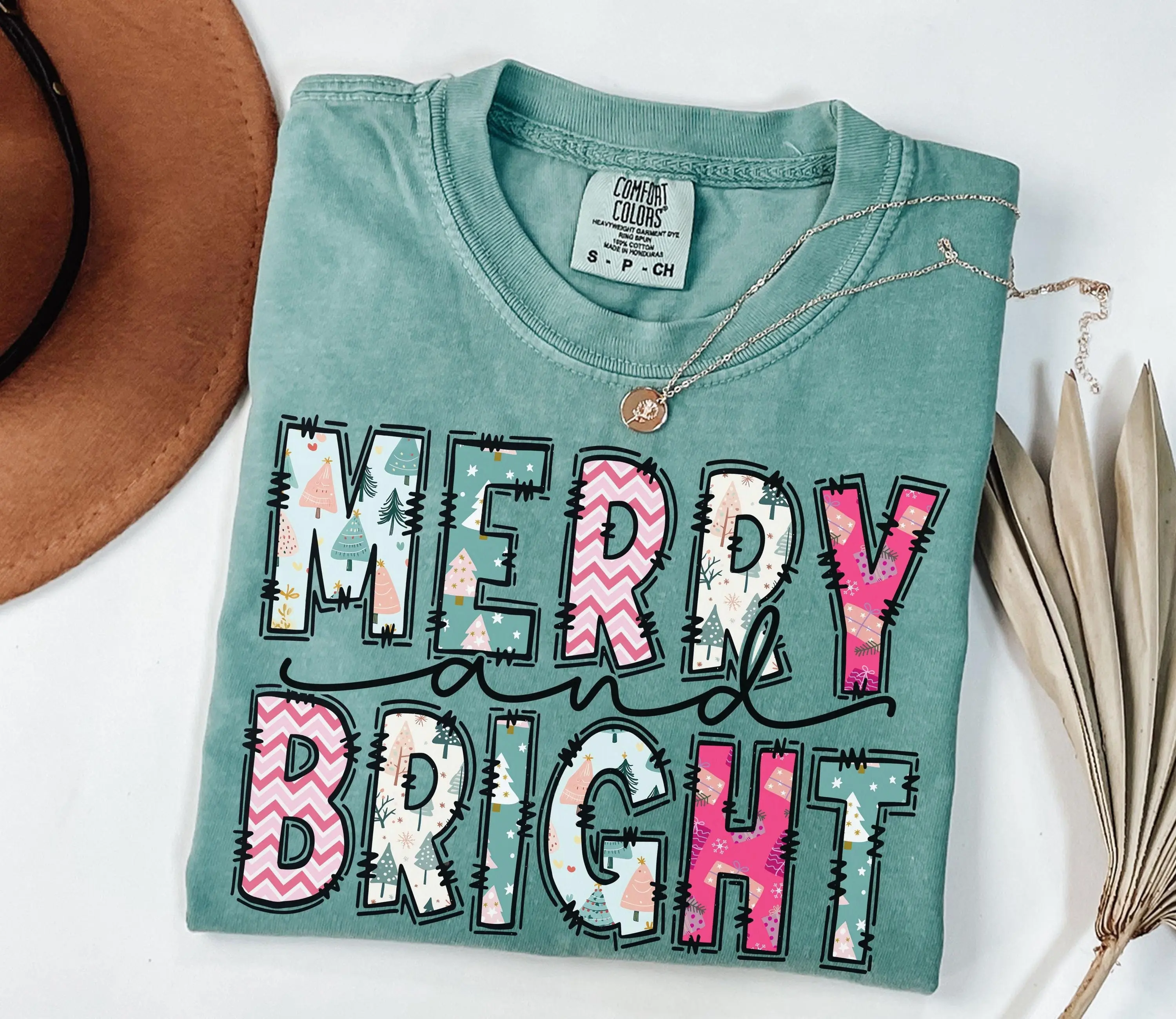 Comfort Colors Merry And Bright Christmas Shirt Pink Merry Christmas Tee Women's Holiday Tshirt Mommy And Me Shirt Festive Winter Gift