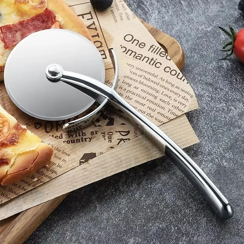 1pc Zinc alloy single wheel pizza knife, round knife, zinc alloy handle, kitchen cooking tool, cake slicer