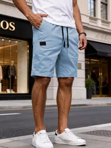 Men's Spring ＆ Summer Outfits Solid Color Drawstring Casual Street Shorts, Elastic Waist with Black Drawstrings, Side Pockets & Black Patch Detail, Lightweight Summer Shorts for Daily Wear