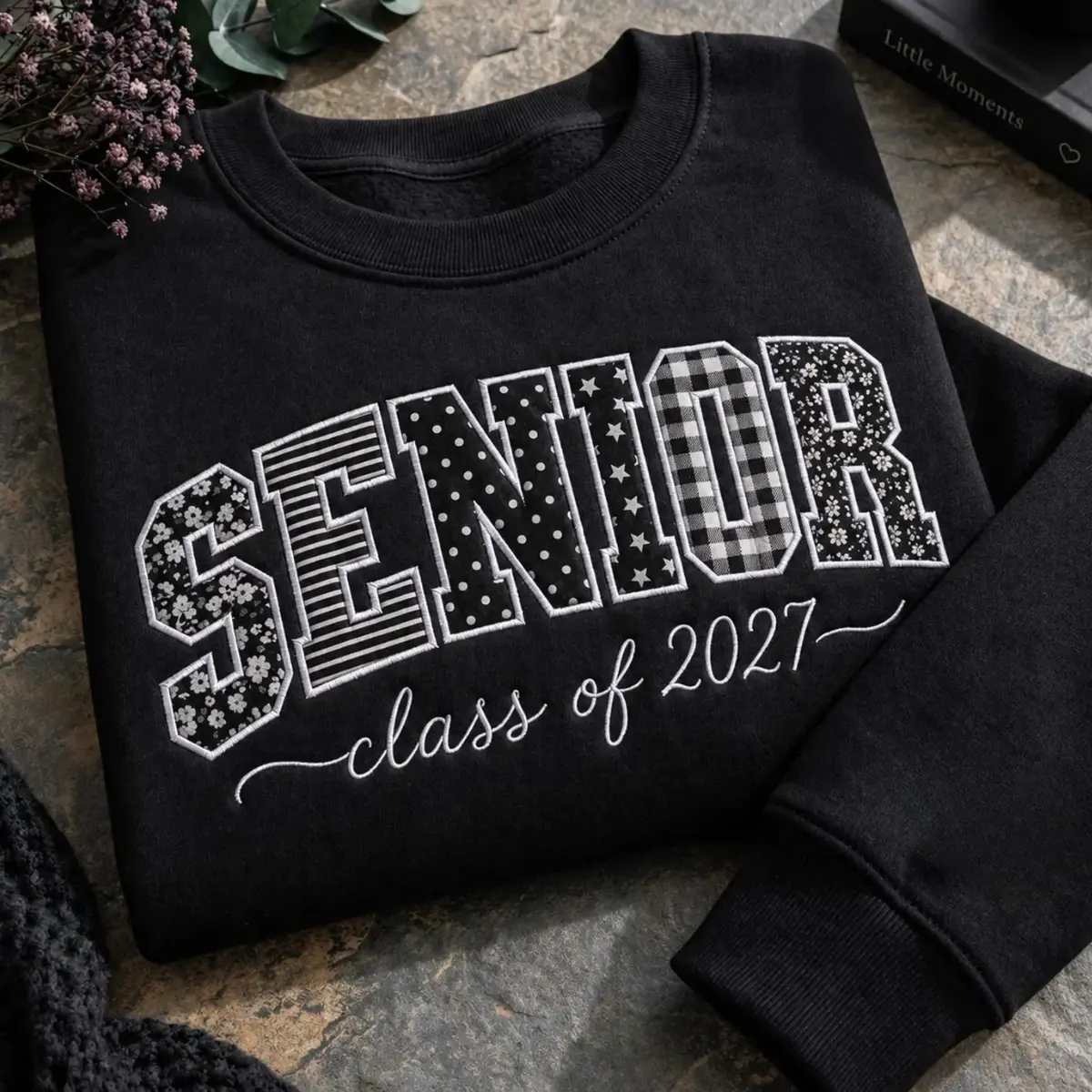 [Made in US] Senior 2027 Embroidered Sweatshirt, Multi Color Patch Letter Sweatshirt, Floral Chenille Senior Crewneck, Class of 2027 Graduation Sweatshirt, Personalized Senior Gift for High School Girls, Senior Mom Sweatshirt