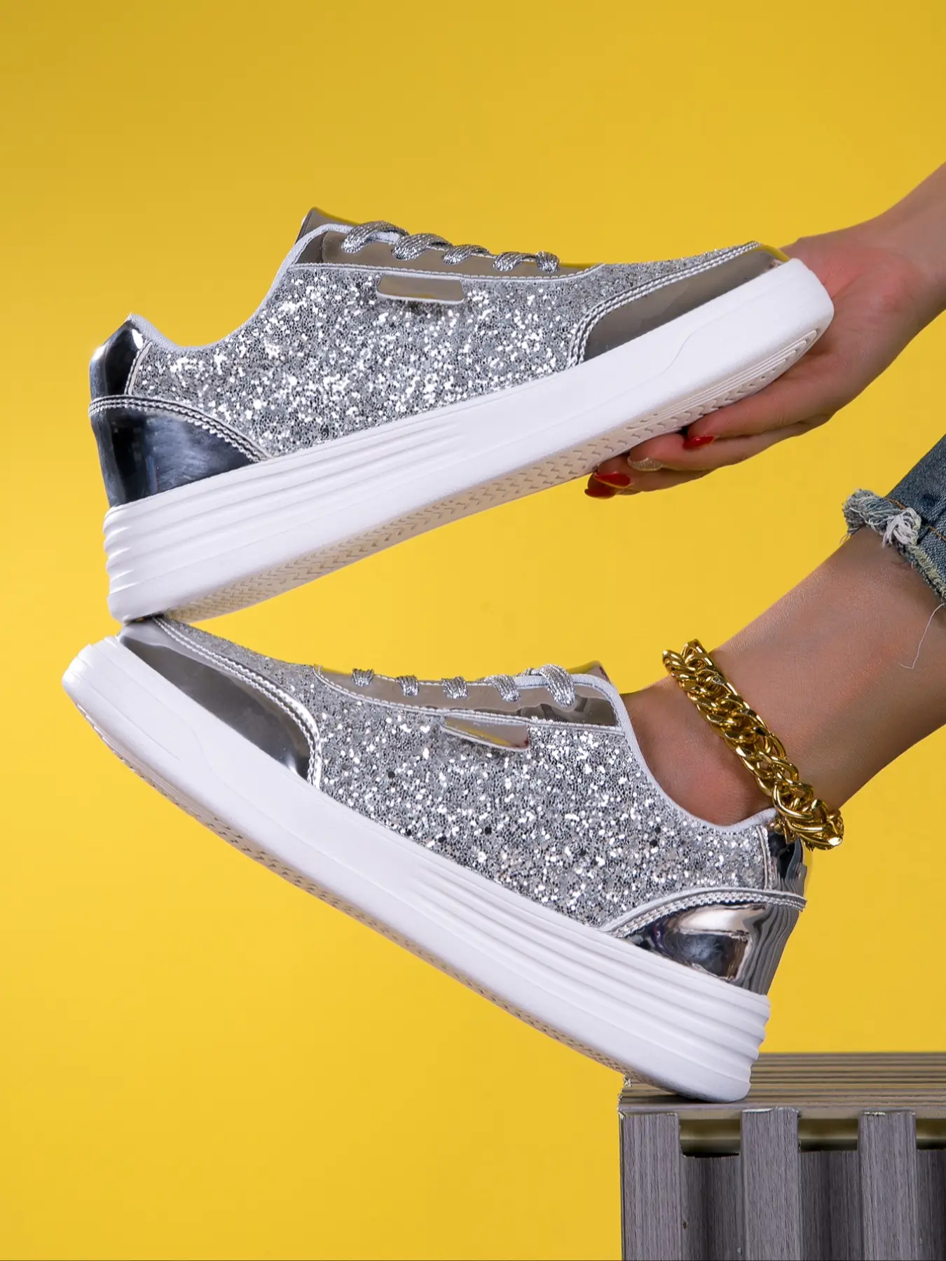 Women's New Casual Shoes, Sneakers, Flat Sole, Rhinestone Design, Trendy Fashion Versatile, Low Top Laces, Thick Sole Height Increase, Walking Shoes, Casual Trainer Shoes, Chunky Walking Shoes, Casual Trendy Trainers, Thick Soled Shoes