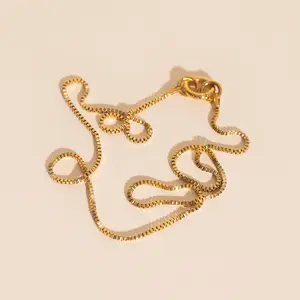 Dainty Box Chain Necklace (20")