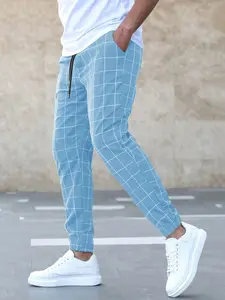 A pair of men's casual sports trousers, Casual Slim Fit, plaid texture design, lightweight fabric, suitable for daily wear, Casual Pants