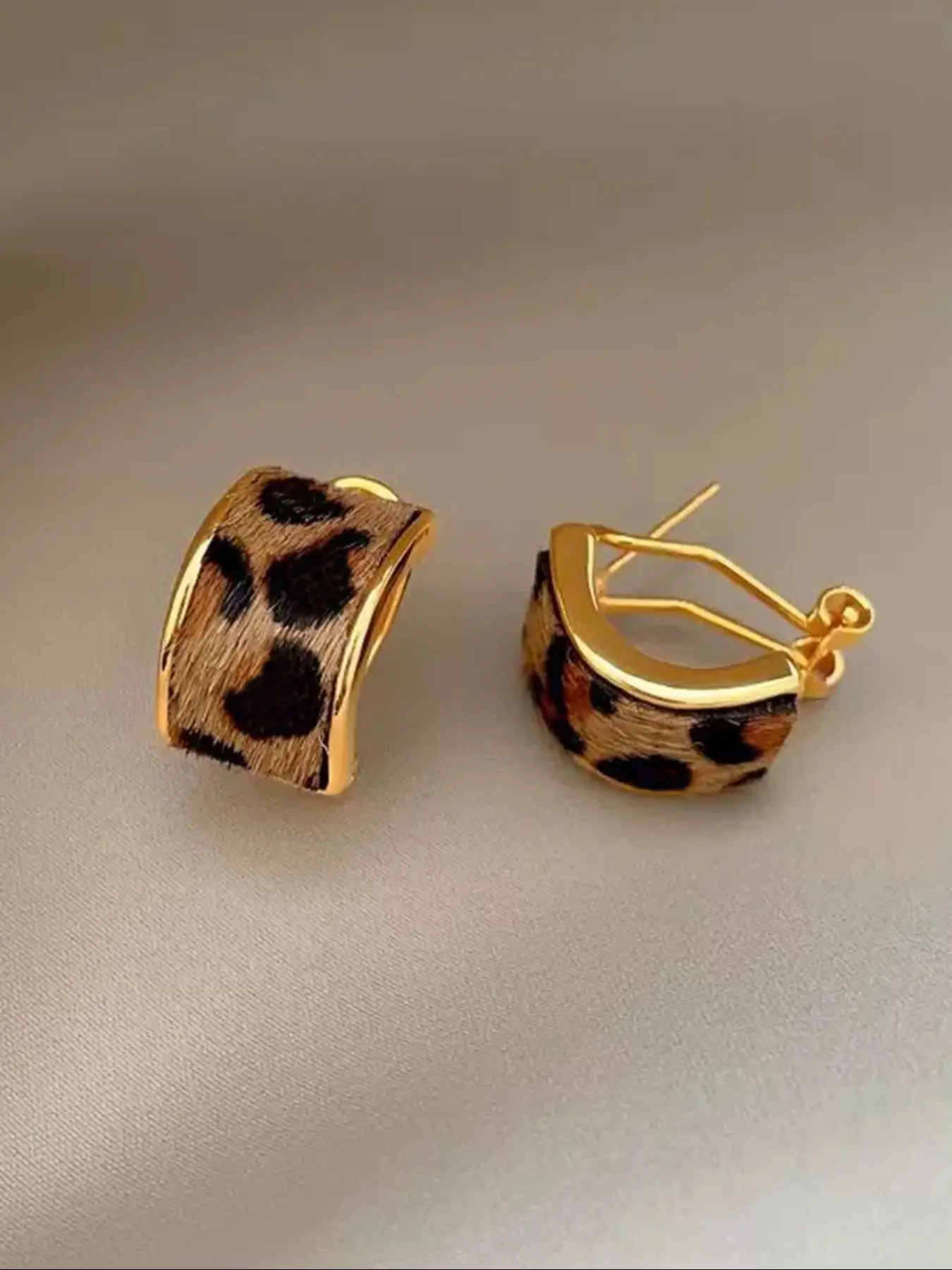 Women's Leopard Print Statement Hoop Shape Earrings, Ear Hoops, Elegant Geometric Design, Perfect for Daily Wear & Parties, All-Season Accessory, Trendy Jewelry