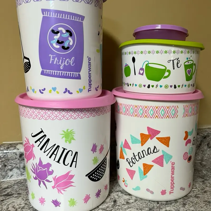 Tupperware  5-piece Kitchen storage Bundle