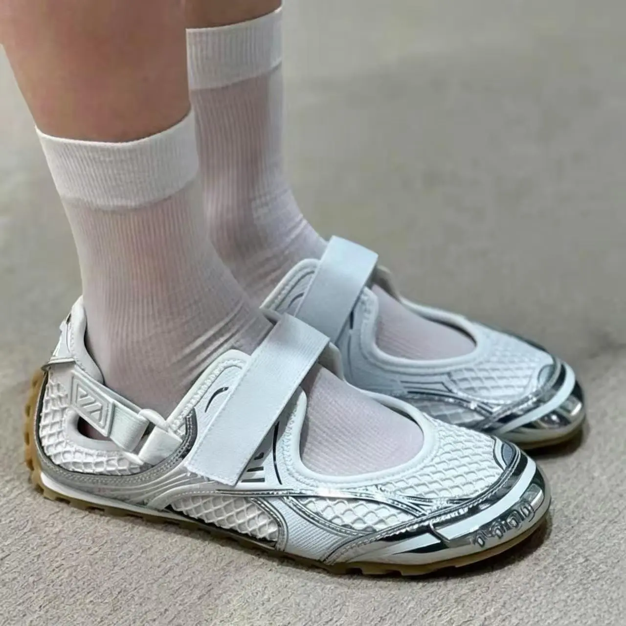 Sneakers women shoes  Casual Luxury Shoes Fashion Genuine Leather Fabric Breathable Height Increased Platform Shoes Solid