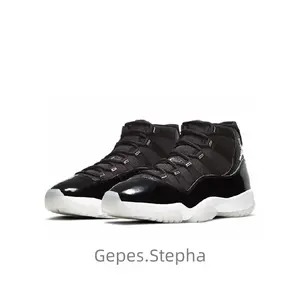 Retro, fashionable, comfortable and anti-slip mid-top sports shoes