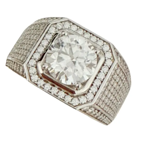 Moissanite diamond ring