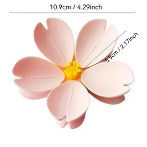 A magnetic cherry blossom sealing clip, lotus sealing clip, refrigerator magnet, snack seal petal clip, refrigerator magnet