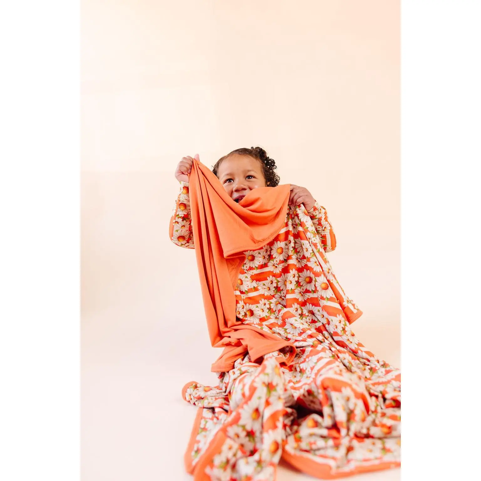 Daisy- Reversible Bamboo Blanket