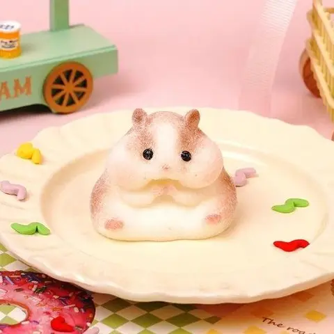 Pawtoto Handcrafted Hamster-Shaped Sensory Fidget Squishies - BPA-Free Food-Grade Silicone, Creamy Clay Feel, Soft Quick Rebound, 54g Unisex Desk Toy, Easy to Clean, 6Cm × 6Cm × 6Cm, Ages 12+ Stress Relief Gift