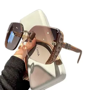 Luxury Shades with Elegant Design and Durable Build for Everyday Use Fine Detailing