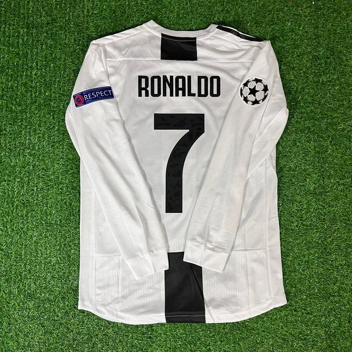 2019/20 Black And White Jersey #7Cr v2