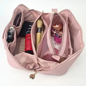 Refy Makeup Bag - Compact Design, Ideal for Everyday Use, Versatile Storage Solution