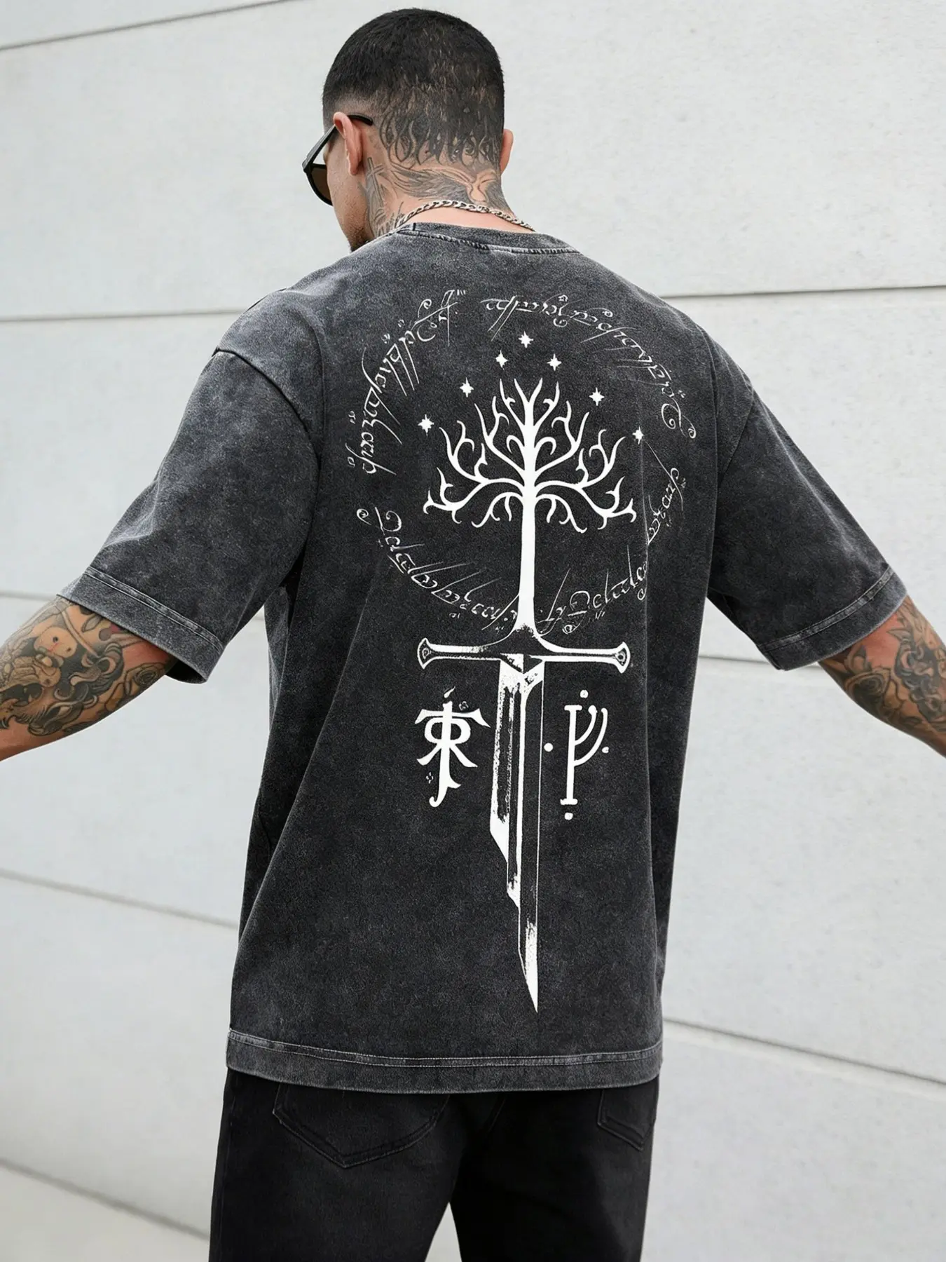 Lotro Middle-Earth Shirt, J.r.r. Tolkien Hoodie, Lord of the Rings Merchandise, Men's Classic Fitted Casual Streetwear Cotton Round Neck Short Sleeve Print Graphic T-Shirt Gift, Menswear