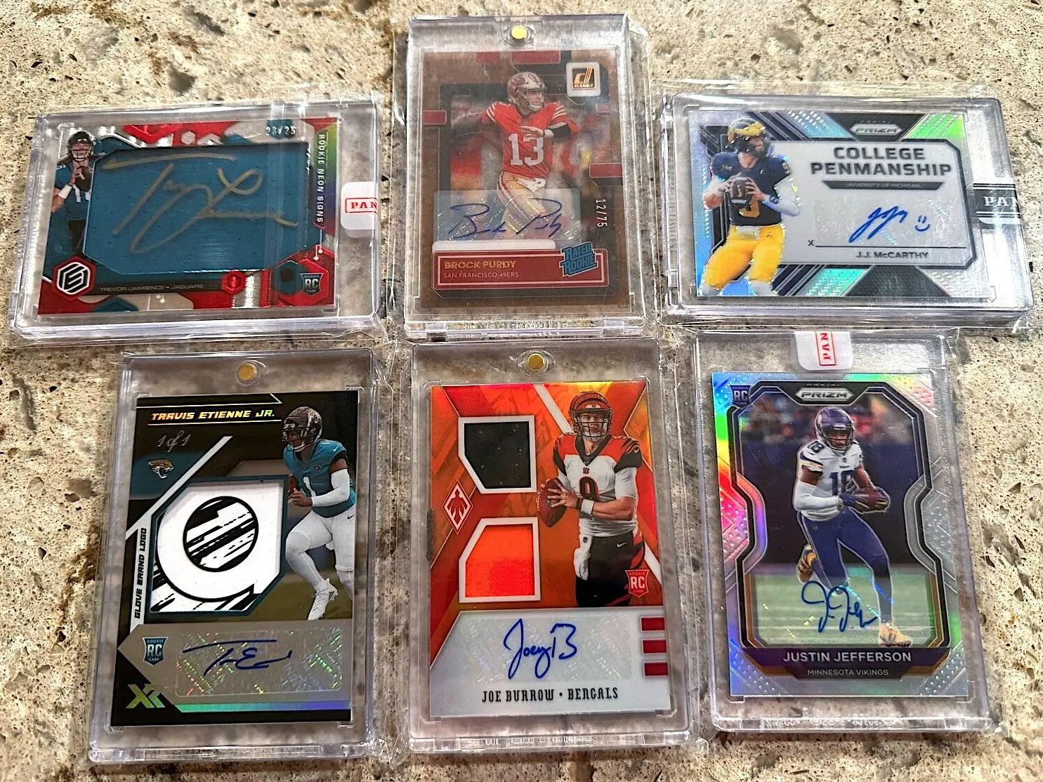 Football Repacks - 15 Cards - 8 Rookies