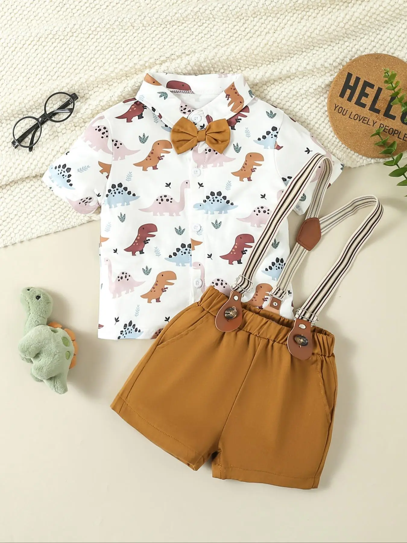 Two-Piece Set Boy's Dinosaur Print Button Front Shirt & Elastic Waist Suspender Shorts Set (with Tie), Casual Short Sleeve Collared Top & Pocket Short