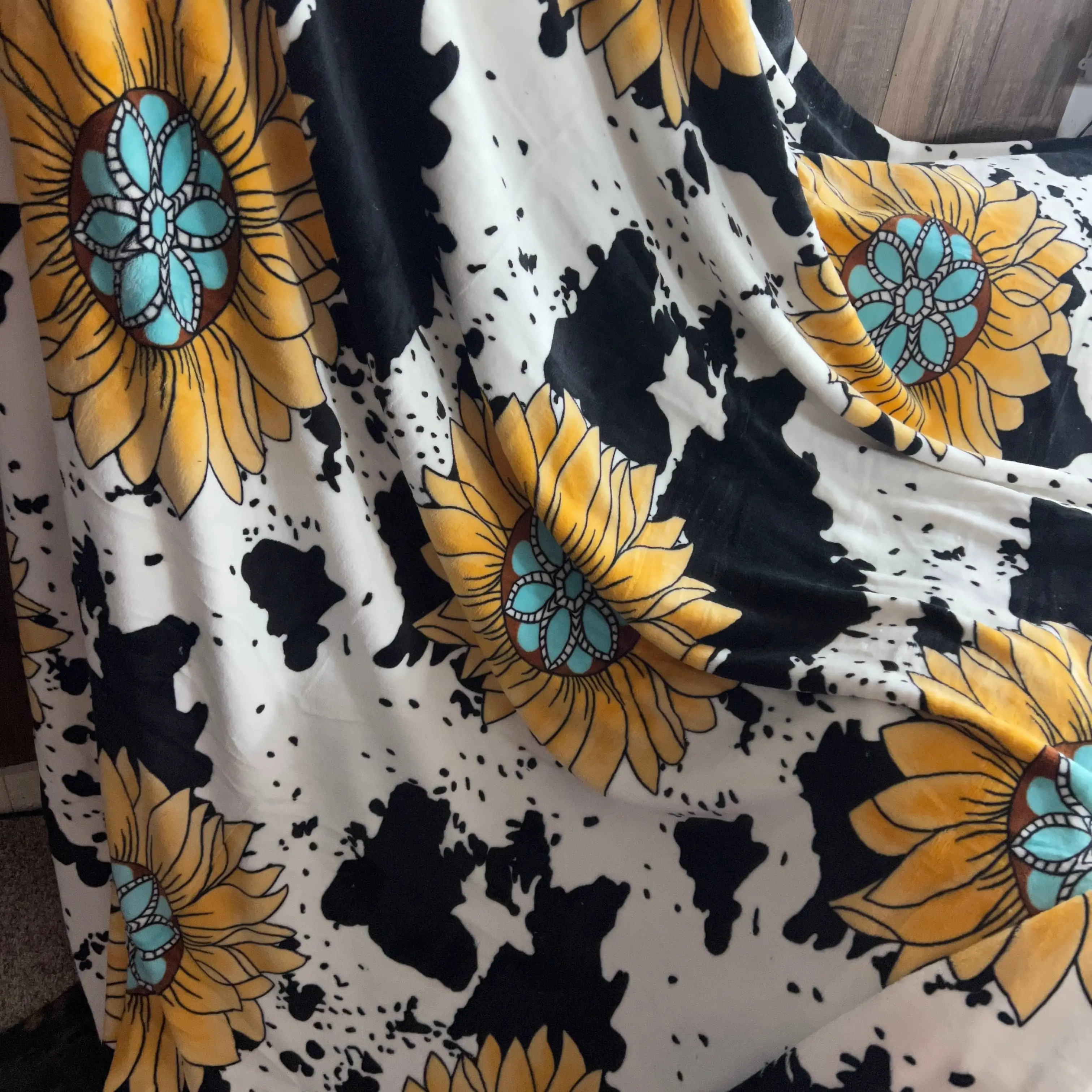 Z Yellow Sunflower Turquoise Gem Oversized Blanket 82"x90"