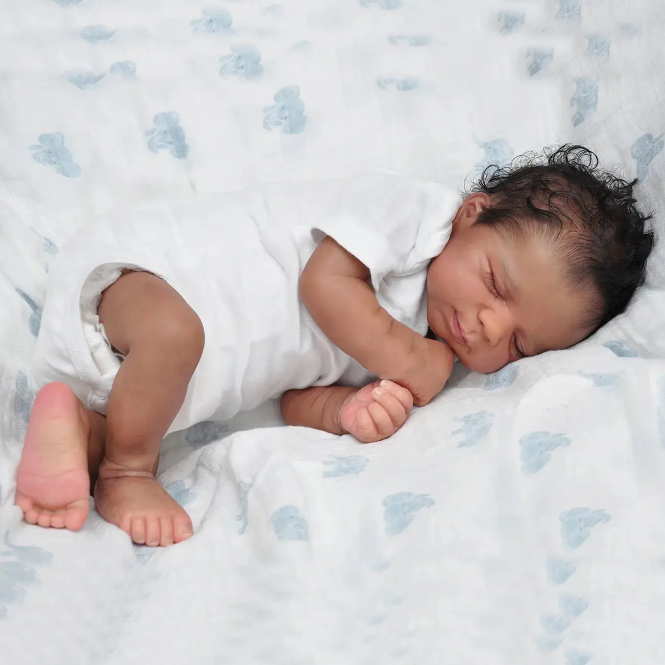 19-in Soft Silicone Reborn Baby Doll - Realistic Black-Skin Newborn Girl, Cloth Body, Lovely Facial Expression - Ideal Birthday Gift for Kids, Real Life Doll, Soft Dolls