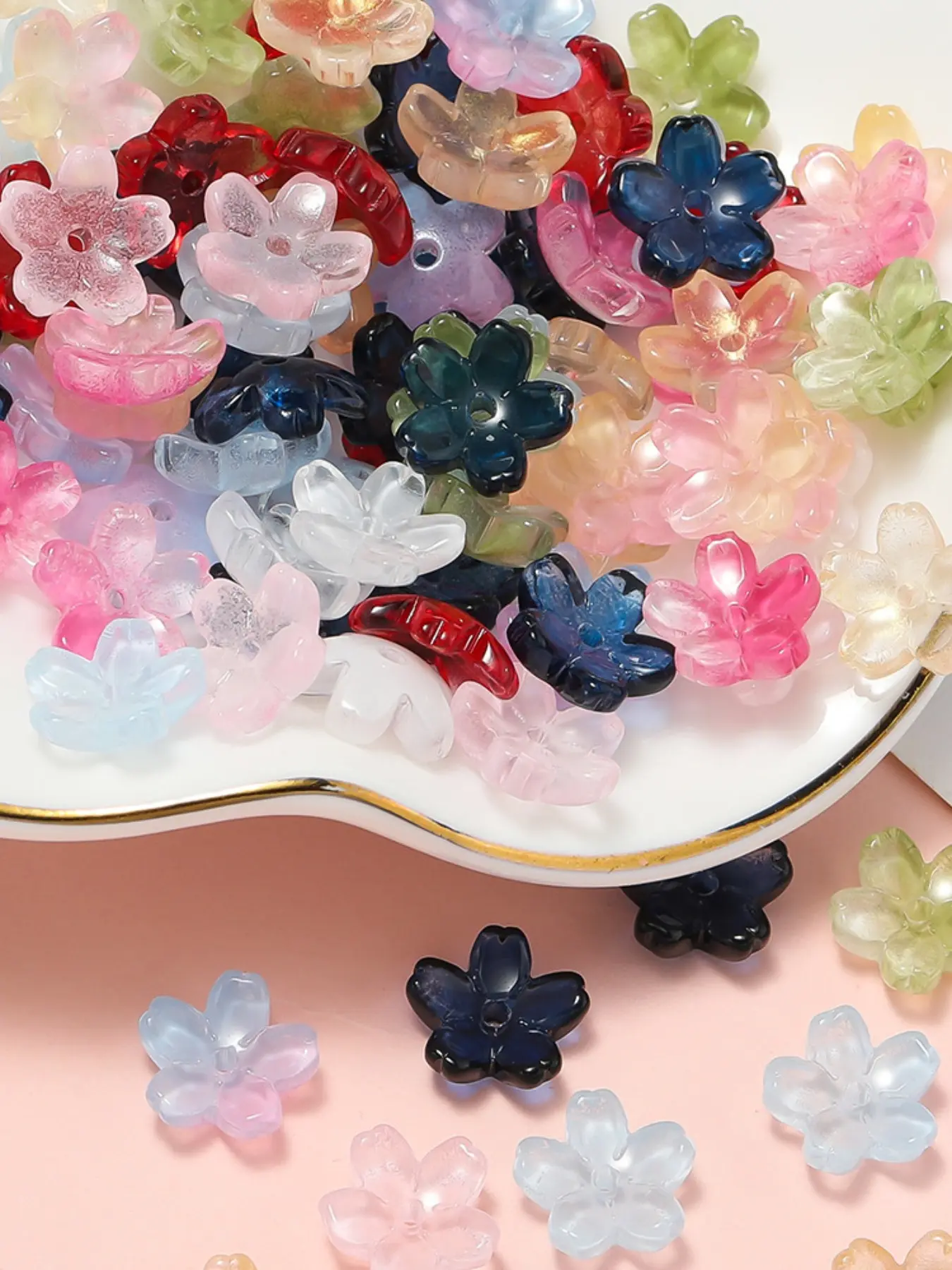 100pcs 11mm Sakura Glass Beads, Transparent Gradient Flower Cap Beads, DIY Mix Beads, DIY Jewelry Making, Necklace, Bracelet, Earrings, Hair Accessories, Diy Beading Accessories, DIY Jewelry Decoration, Decorative Beads, Craft Beads, Beads For Crafts