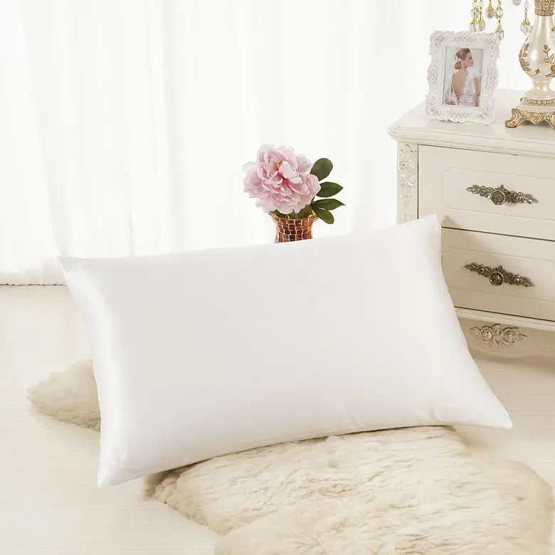 Luxury Satin Silk Pillowcase – Anti-Frizz Hair & Skin Beauty Sleep Essential