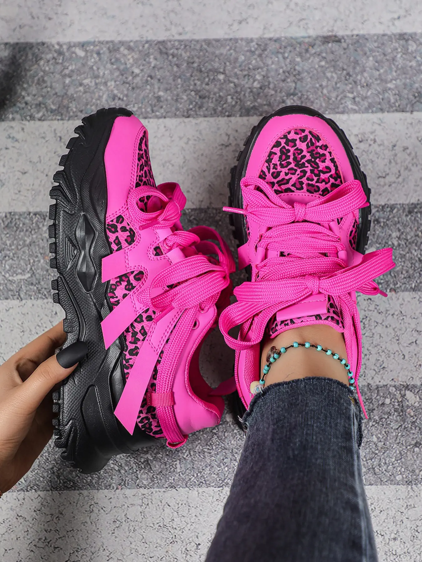 Women's Fashion Leopard Print Casual Shoes Sneaker, Comfortable Breathable Thick Sole, Ideal for Shopping, Parties, Travel, Outdoor Activities, Leopard Print Sneakers
