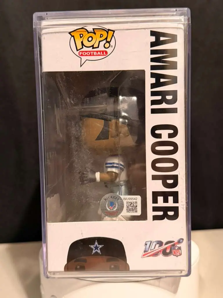 POP! FOOTBALL COWBOYS AMARI COOPER  JERSEY #19  FUNKO #124 SIGNED