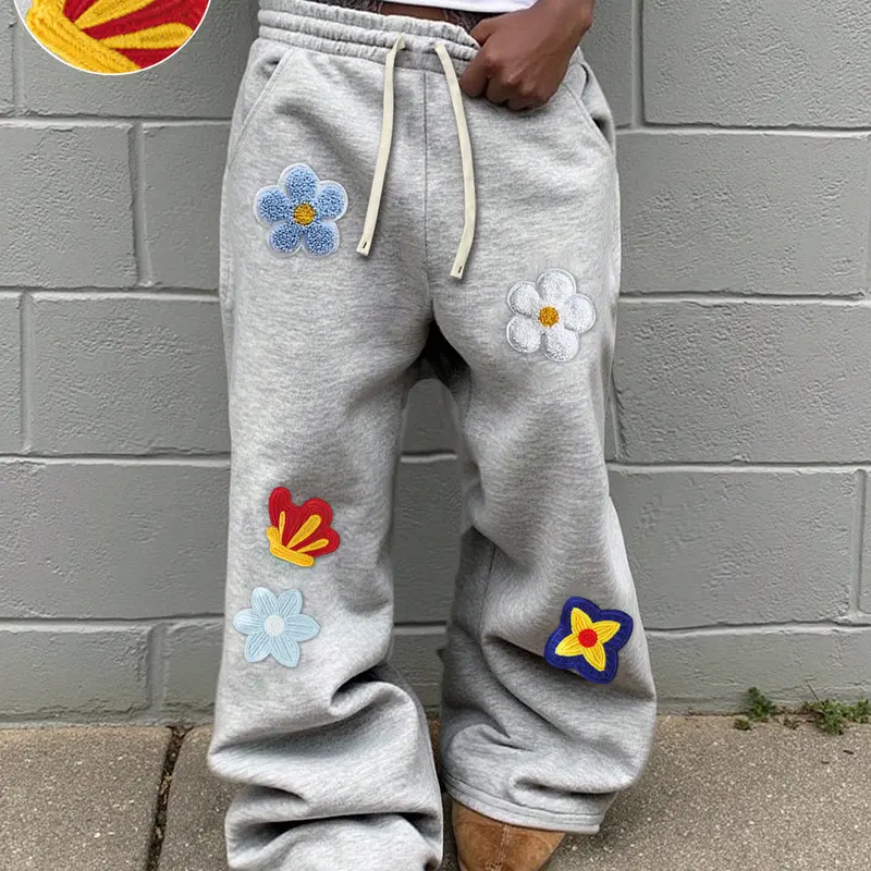 1 Count Unisex Oversized Sweatpants, Vintage Pants Style with 3D Floral Flower Patches, Ideal for Street Fashion, Travel and Daily Comfort Wear