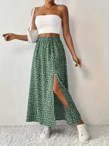 Women's Versatile Loose Midi Skirt, Full Ditsy Floral Print Design, Split Hem Detail, Perfect for Casual Wear, Stylish and Comfortable