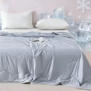 High-Efficiency Cool Air Conditioning Summer Blanket, Lightweight Throw Blanket, Strong Cooling, Lightweight Breathable, Soft Smooth, Comfortable Bedding