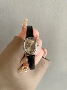 Women's Waterproof Quartz Watch, Water Resistant Wristwatch, Elegant Daily Wear, Durable Design for All Weather Conditions, Analog Dial, 24mm Case Diameter, Casual Analog Watch, Leather Watch, Fashionable Watch, Stylish Watch, Leather Quartz Watches