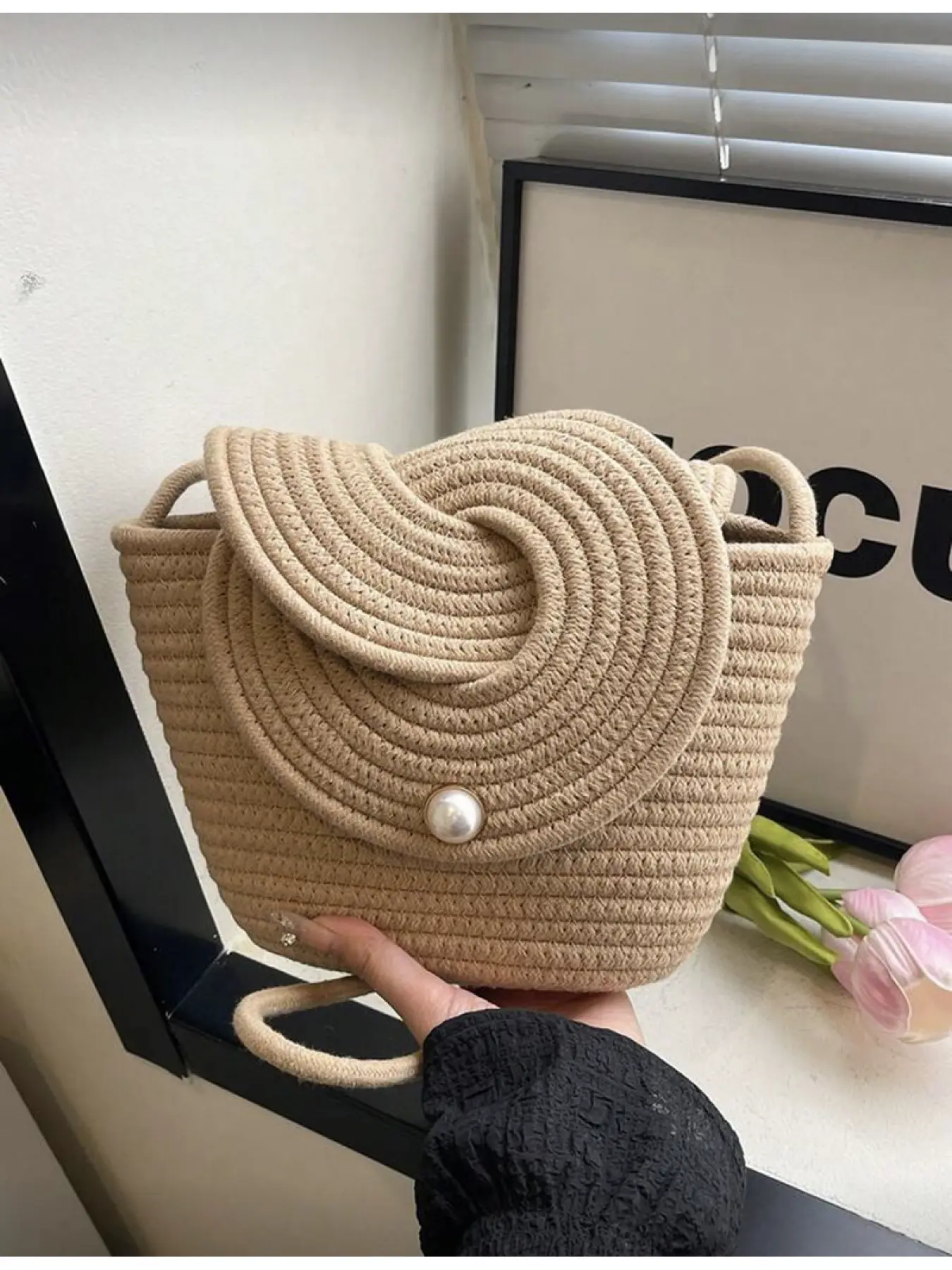 2026 New French Style Small Weave Women's Handbag Summer Beach Vacation Bag Large Capacity Handheld Vegetable Basket Holiday Style Straw Bag Bohemian Crossbody Shoulder Bag
