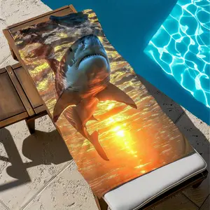 1PC Oversized Quick-Drying Beach Towel,Underwater Great White Shark Design In Golden Sunshine,Suitable For Pool,Travel,Bathing,Ocean Themed Swimming Towel,Quick-Drying Fabric, Absorbent Drying Towel