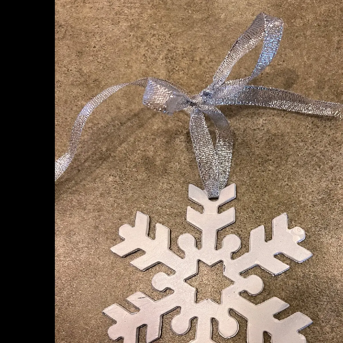 Custom Metal Ornaments - Personalized Home Decorations