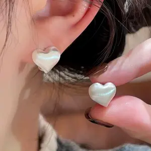 LisiZen Cold Style Silver Brushed Heart Hoop Earrings, Light Luxury Simple Peach Heart Jewelry DZEH4742