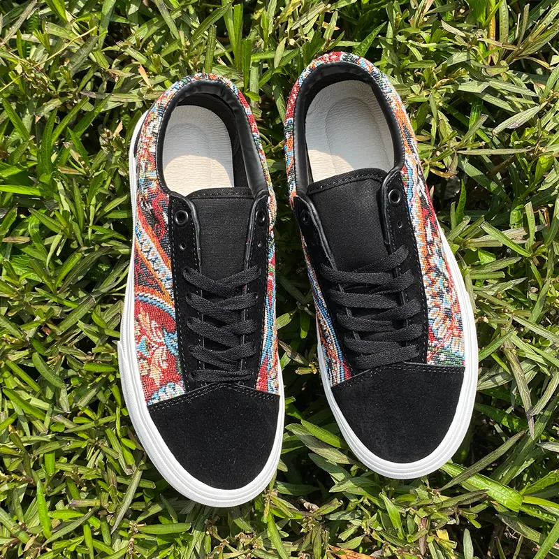 Unisex Houndstooth Platform Sneakers, Breathable Low Top Canvas Skate Shoes for Streetwear and All Seasons, Footwear, Casual, Plaid, Fabric, 23 Vibe, Heel Pull Tab, Walking Shoes, Trainer, 36(Us Men5.5/Us Women6.5), Rubber, Laces, Preppy, Wooden Tag, Luck