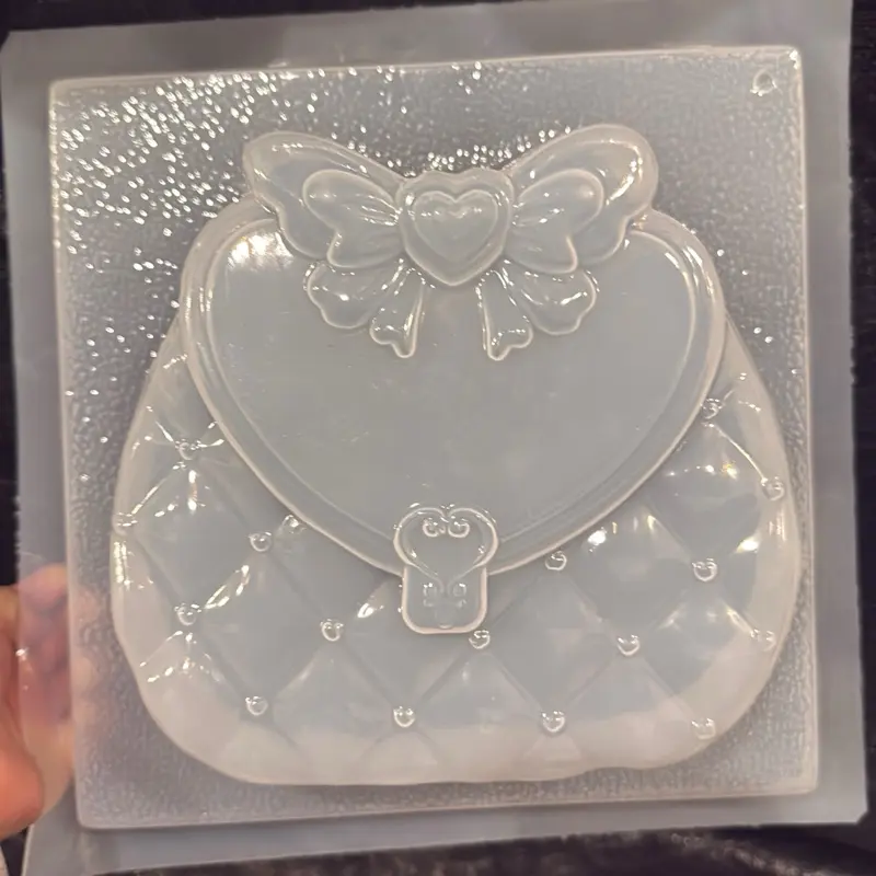 PURSE MOLDE