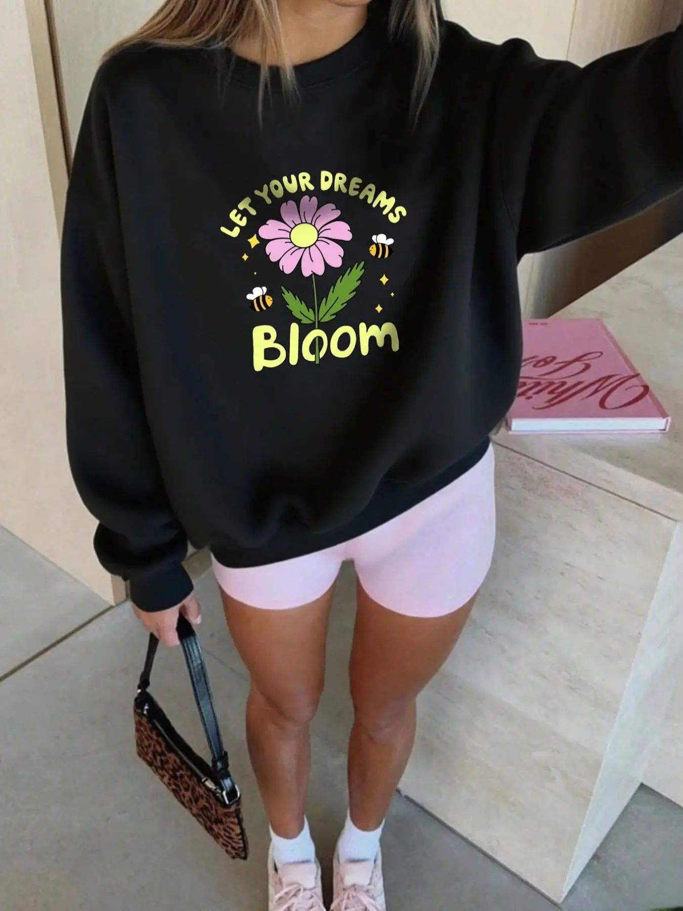 Women's Floral Bee Letter Print Hoodie, New Fall Winter Casual Holiday Fleece Pullover, Loose-Fitting Round Neck Sweatshirt