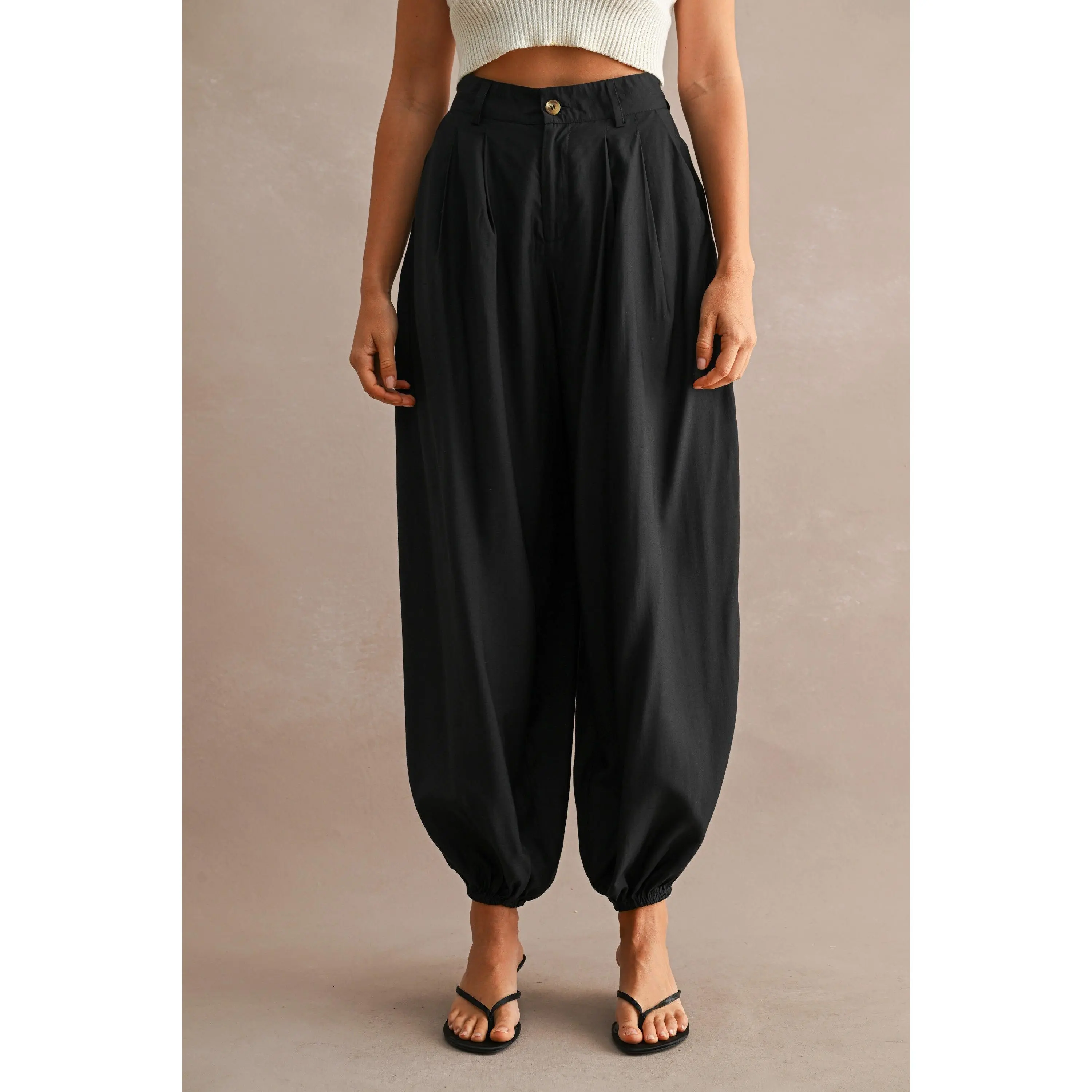 Piper Pleated Balloon Pants - Black