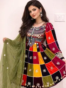 Afghan Elegance Ready-to-Wear 2-Piece Dress (Size S)