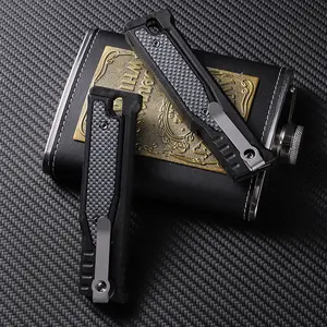 Multifunctional portable camping knife, exquisite appearance, suitable for cutting fruit, peeling, and camping.