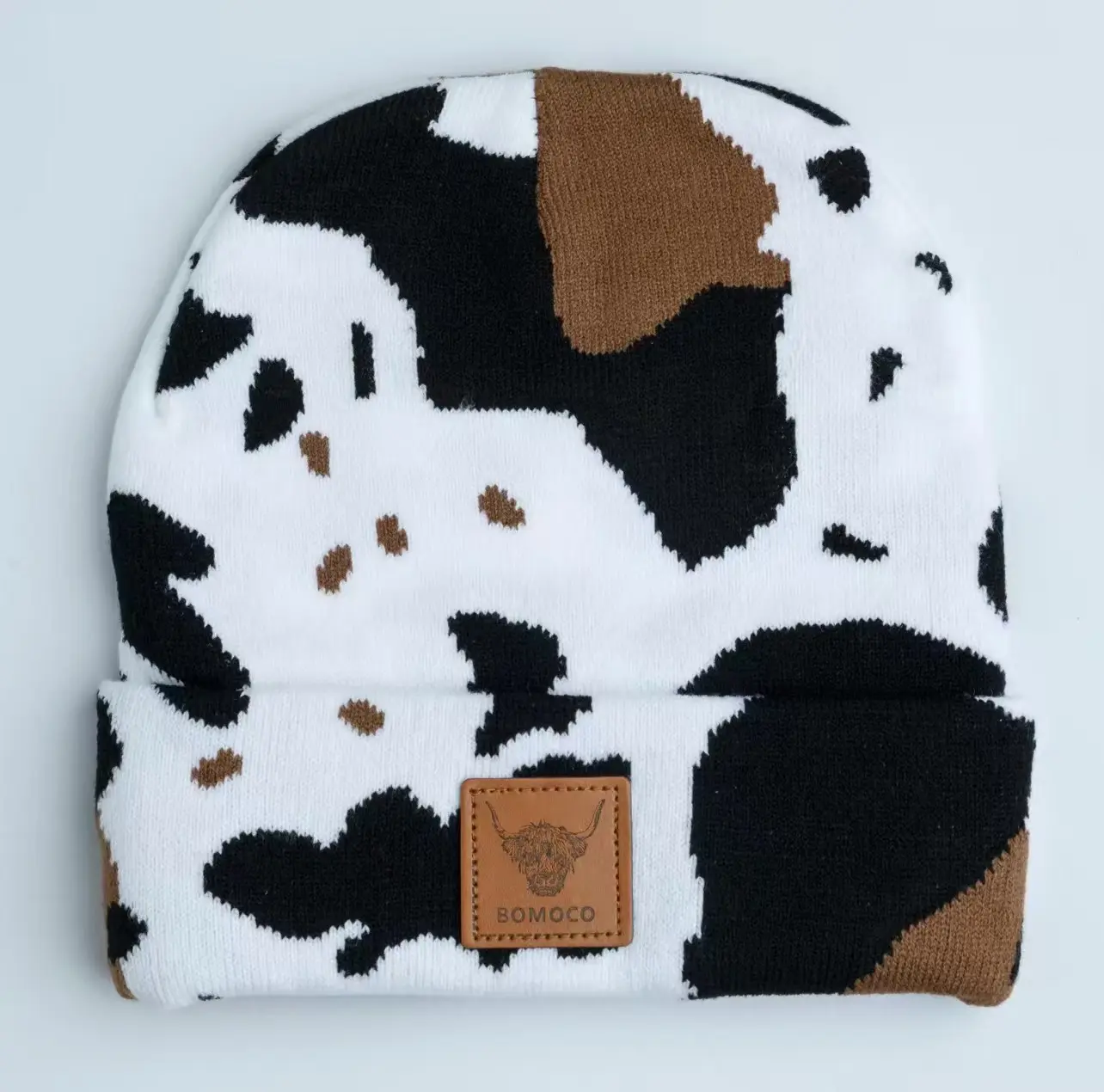 Trendy Y2K Cow and Leopard Knit Beanie – Cozy, Unisex Hat for Couples, Skiing, and Holiday Gifts