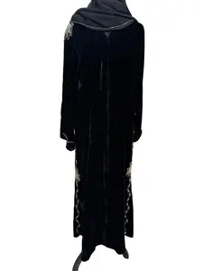 Huda Valvet Abaya Set