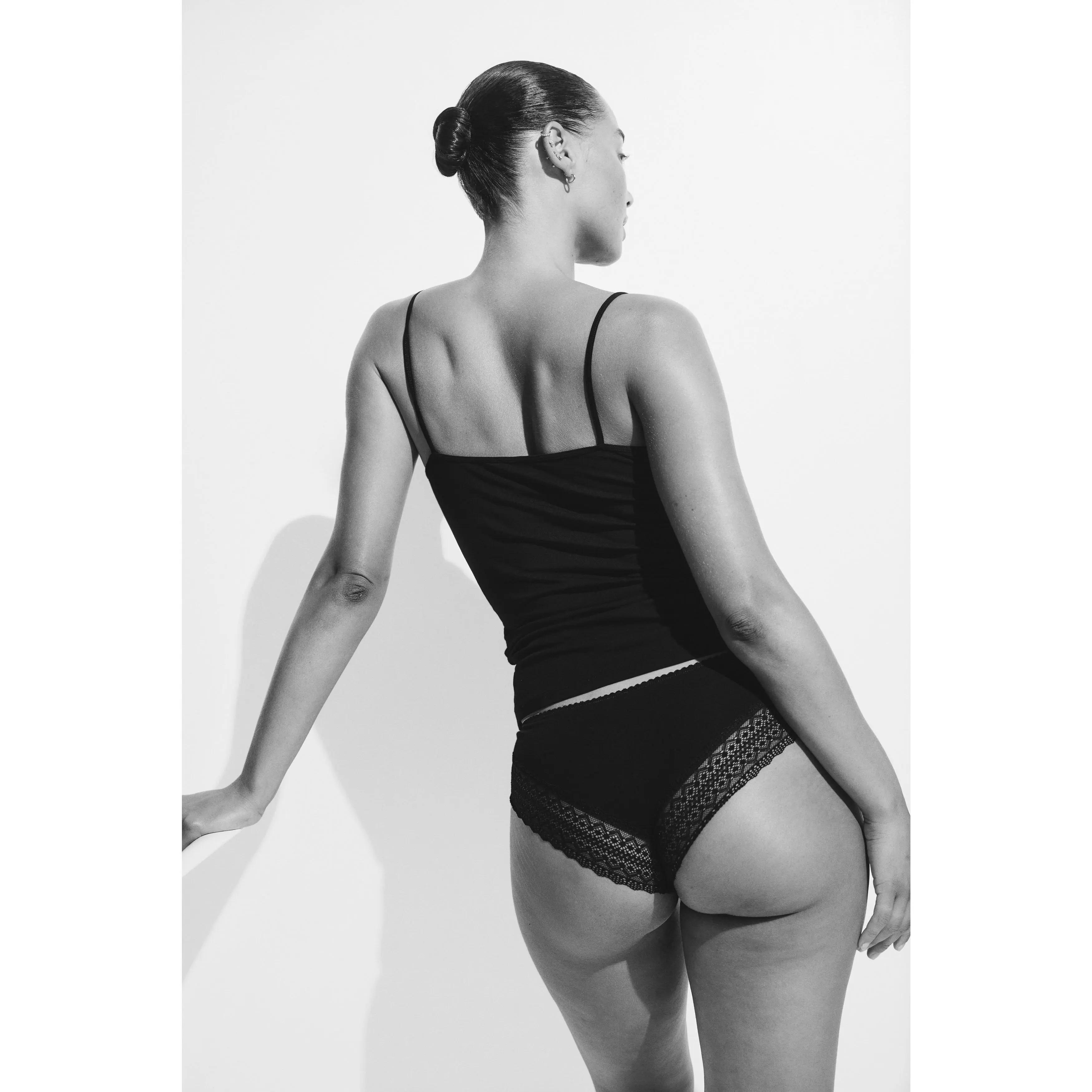 H&M 3-pack cotton and lace hipster briefs