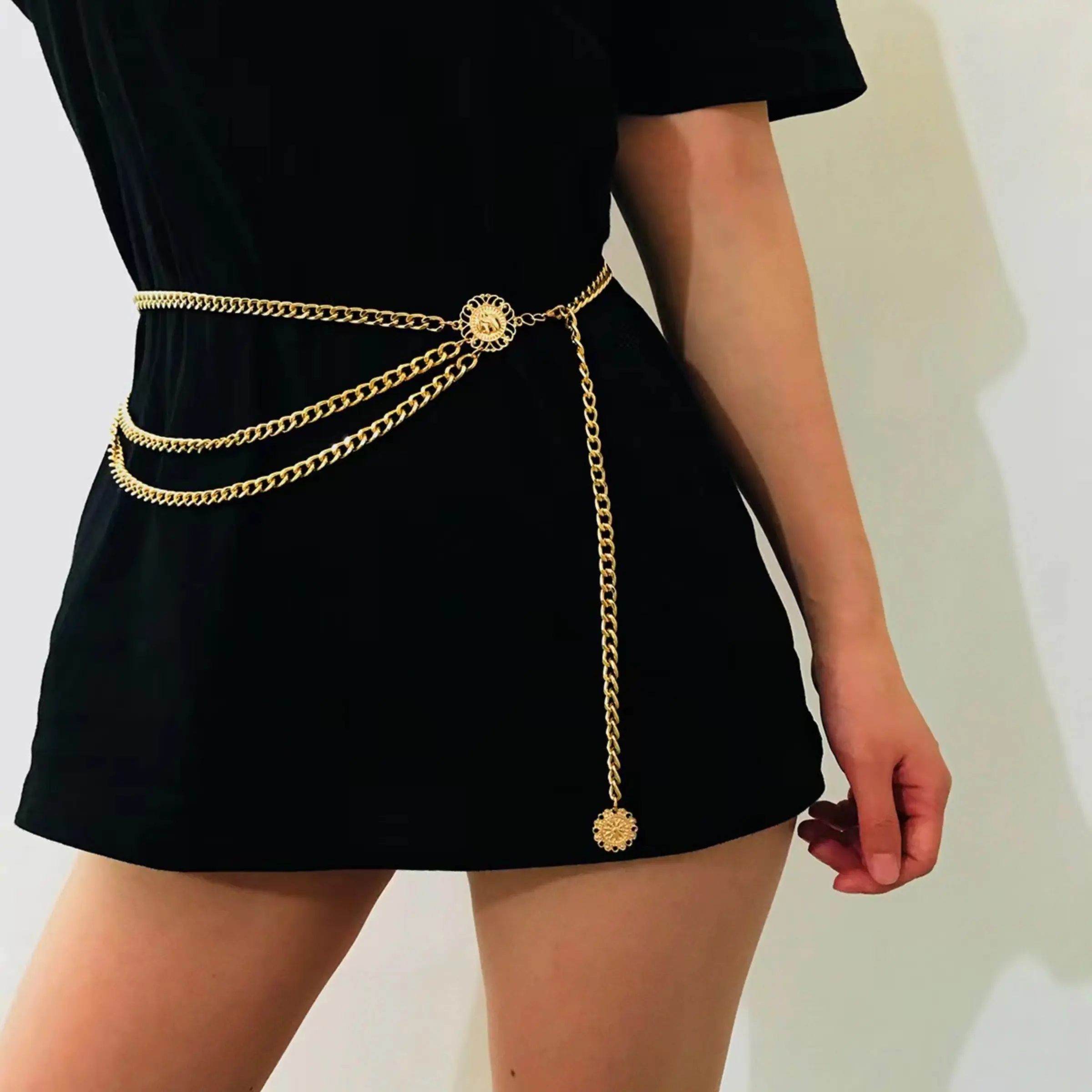 1pcs Western Metal Belt,Multilayer Metal Waist Chain Dress Belts Metal Belt for Women, Trendy Exquisite Belt, Belts for Dresses, Stylish Belts