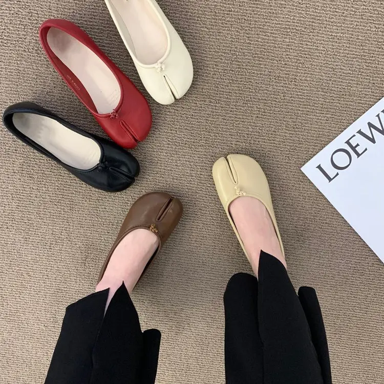 Ladies' Dance Shoes, Doodle Shoes,Women's Shoes 2026 New Summer Split-Toe Pig's Hoof Shoes, Toe Lazy Horsehoe Shoes, Flat Single Shoes, Autumn Shoes, Indoor Walking Shoes,Multi-functional  Shoes