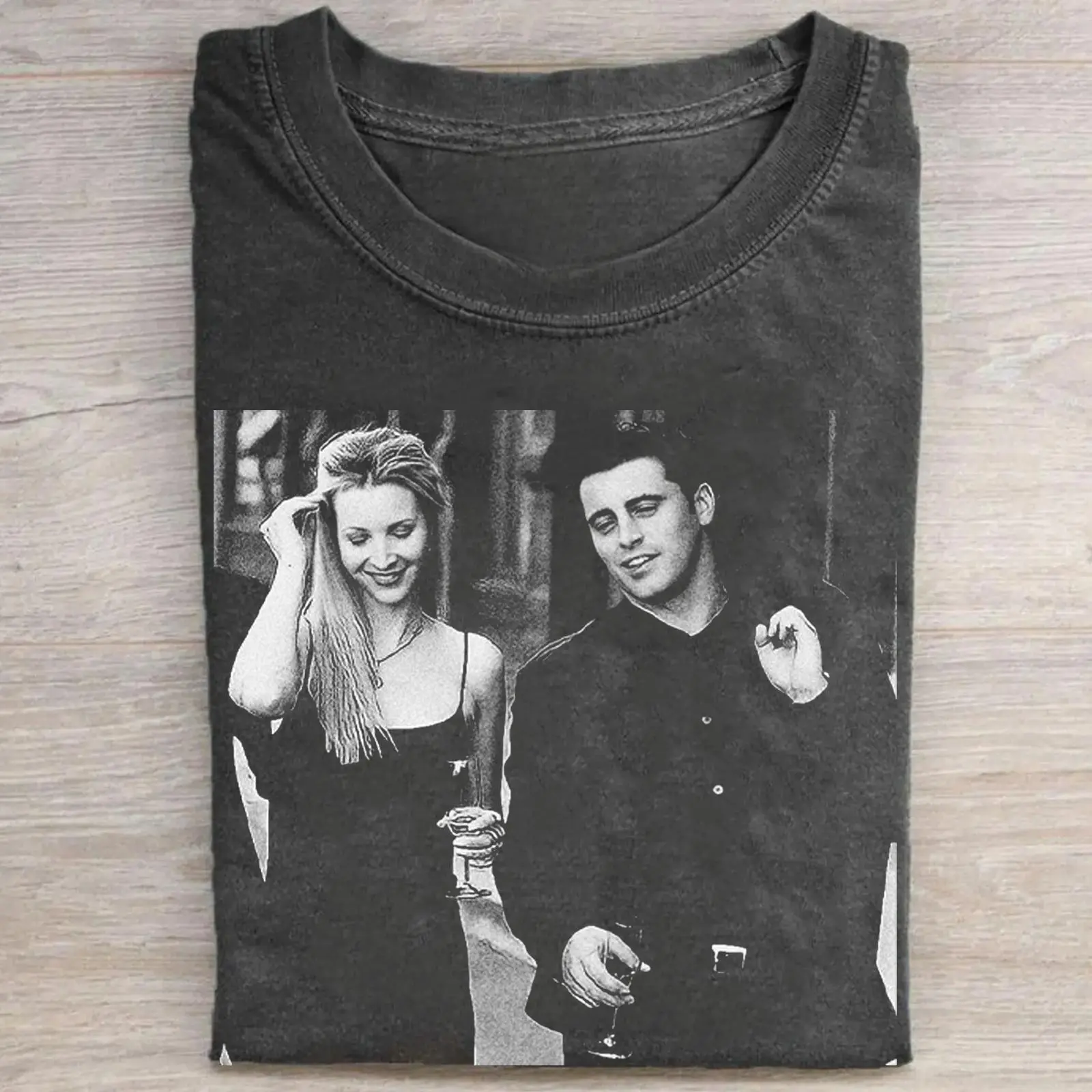 Women's Fitted Graphic T-Shirt - Short-Sleeve Cotton Tee with Friends Phoebe & Joey Smelly Cat Print, 90s Sitcom Casual Streetwear Top, Tshirt, Round Neck, Lady, Crew Neck, Basics, Shortsleeve, Digital Print, Graphic Print