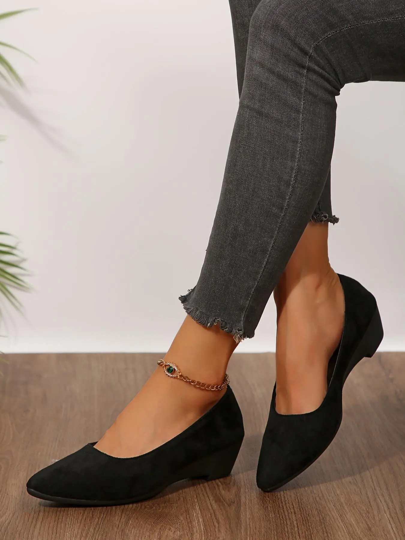 Women's Fashionable Solid Color Pointed Toe Wedge Shoes, Elegant Slip on Casual Summer Shoes for Daily Wear, Lightweight Breathable Comfortable Shoes for Women & Girls