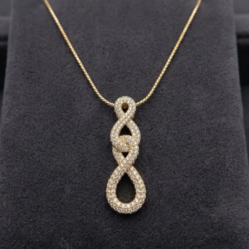 Elegant 18” Necklace - Simple Yet Stunning Design, Versatile for Casual & Formal Outfits, Ideal Gift for Any Occasion